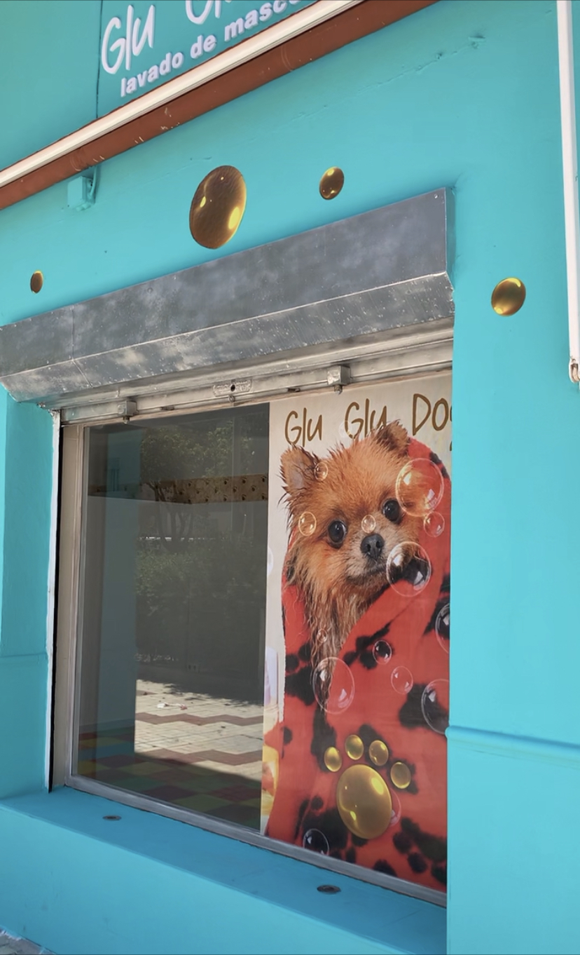 Fachada GluGluDog